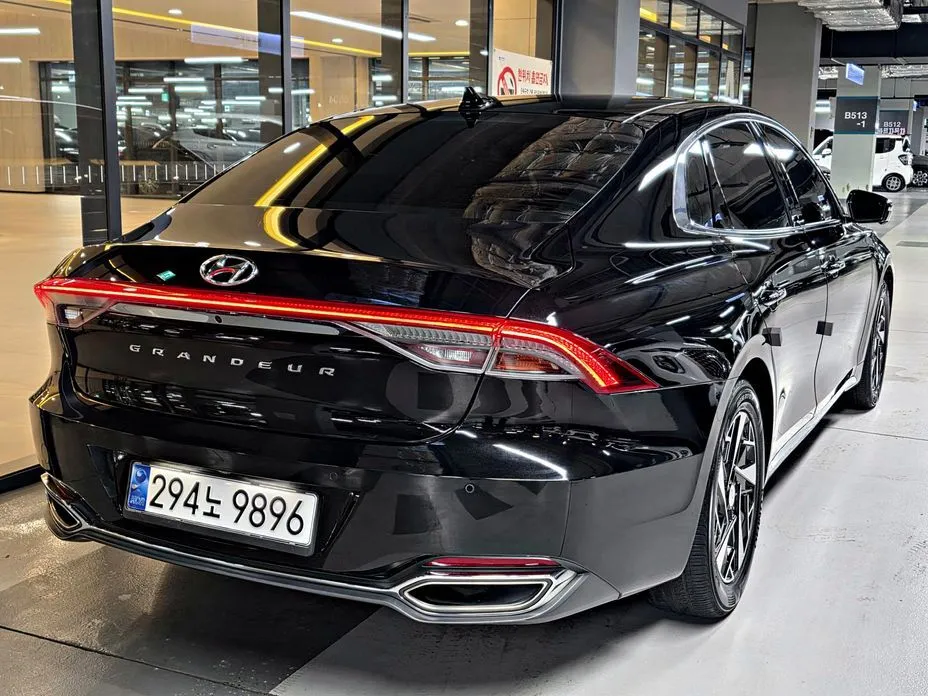 Hyundai Grandeur 2023 из KR, фото 2