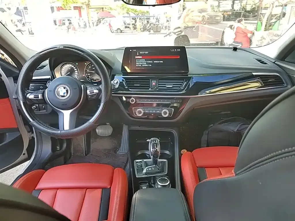 BMW 1 Series 2023 из CN, фото 10