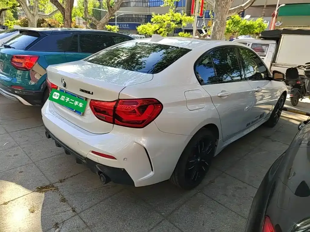 BMW 1 Series 2023 из CN, фото 7