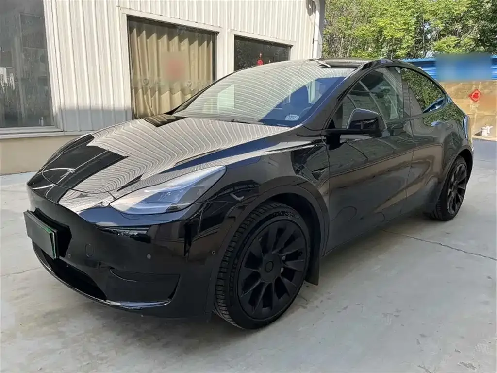 Tesla Model Y — фото 7