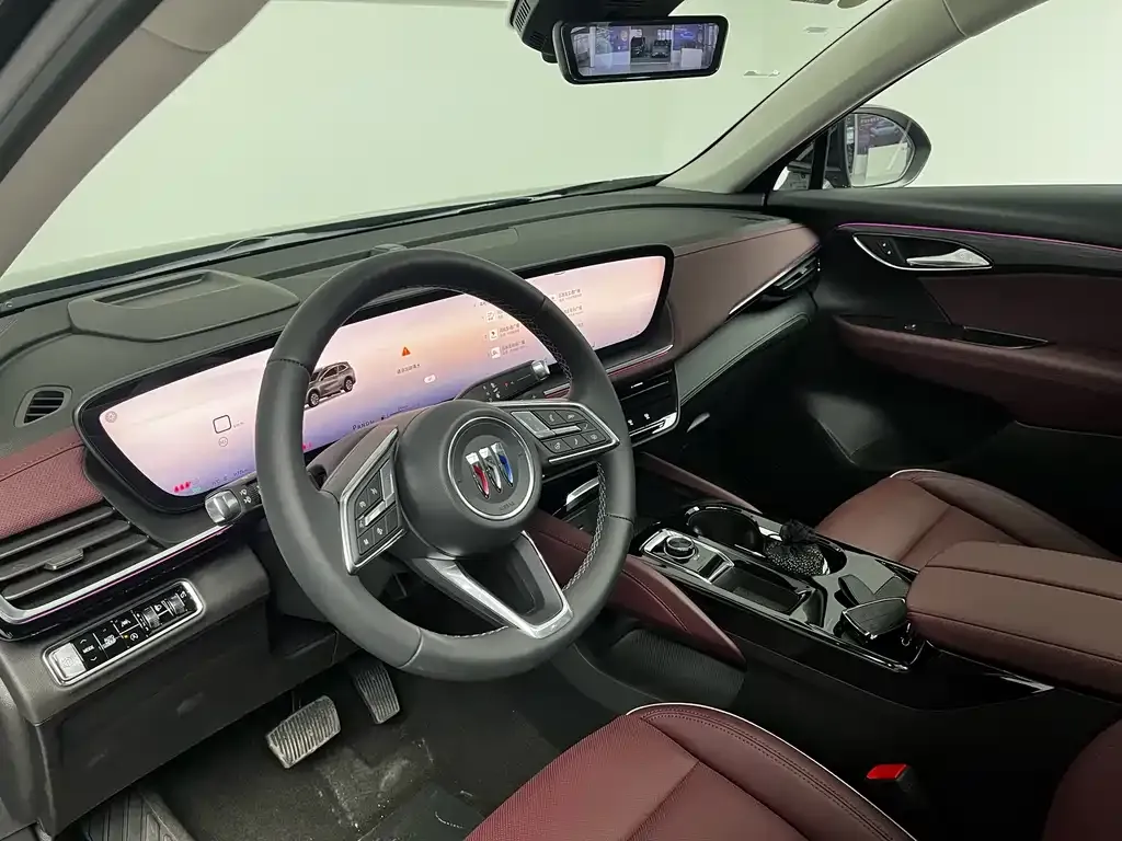 Buick Envision Plus — фото 10