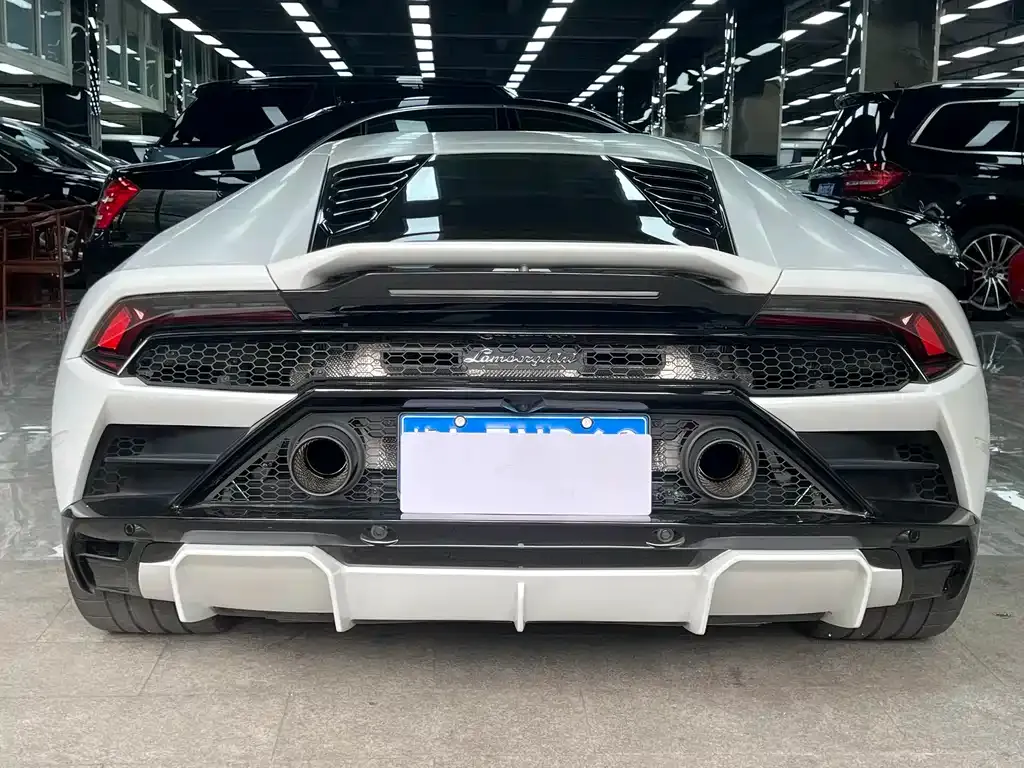Lamborghini Huracan — фото 6
