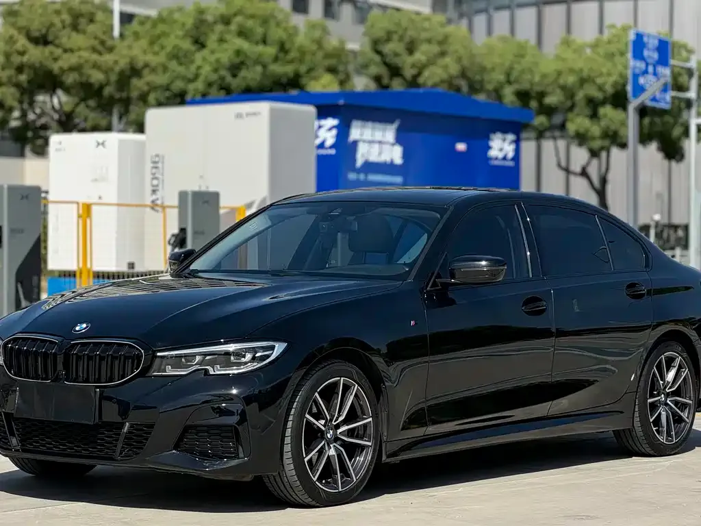BMW 3 Series — фото 1