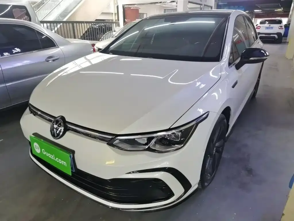Volkswagen Golf 2024 из CN, фото 7