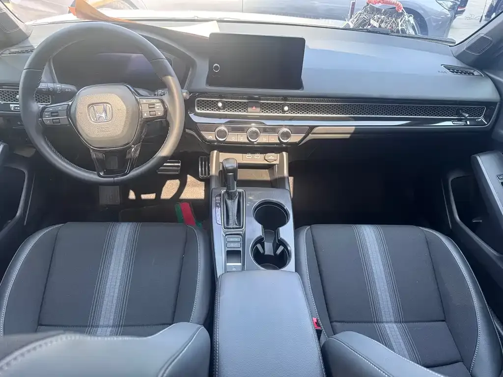 Honda Civic — фото 8