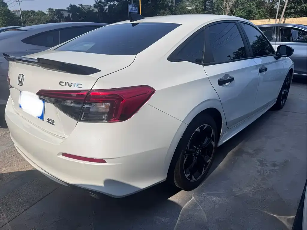 Honda Civic — фото 7