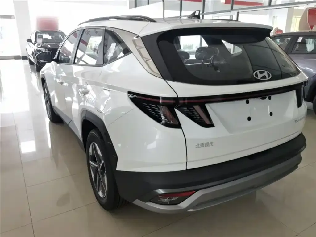 Hyundai Tucson — фото 7