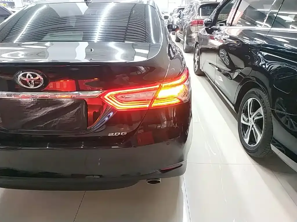 Toyota Camry 2023 из CN, фото 5