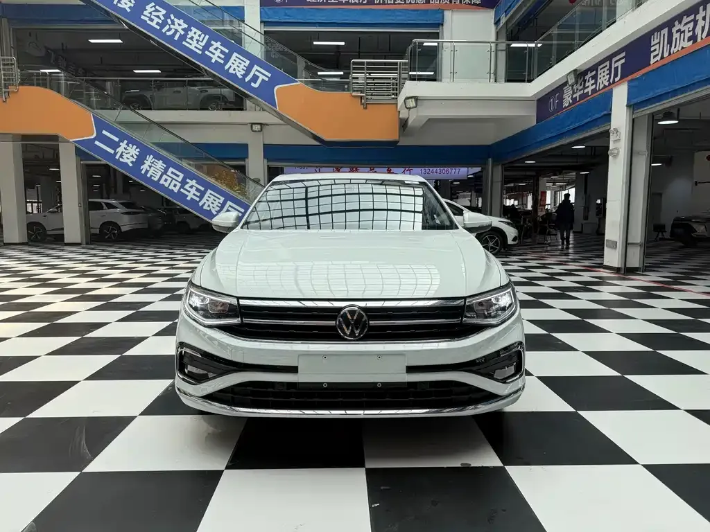 Volkswagen Bora 2023 из CN, фото 3