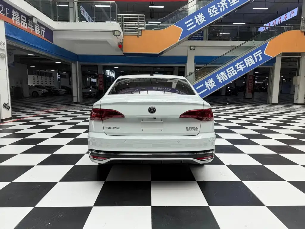 Volkswagen Bora 2023 из CN, фото 7