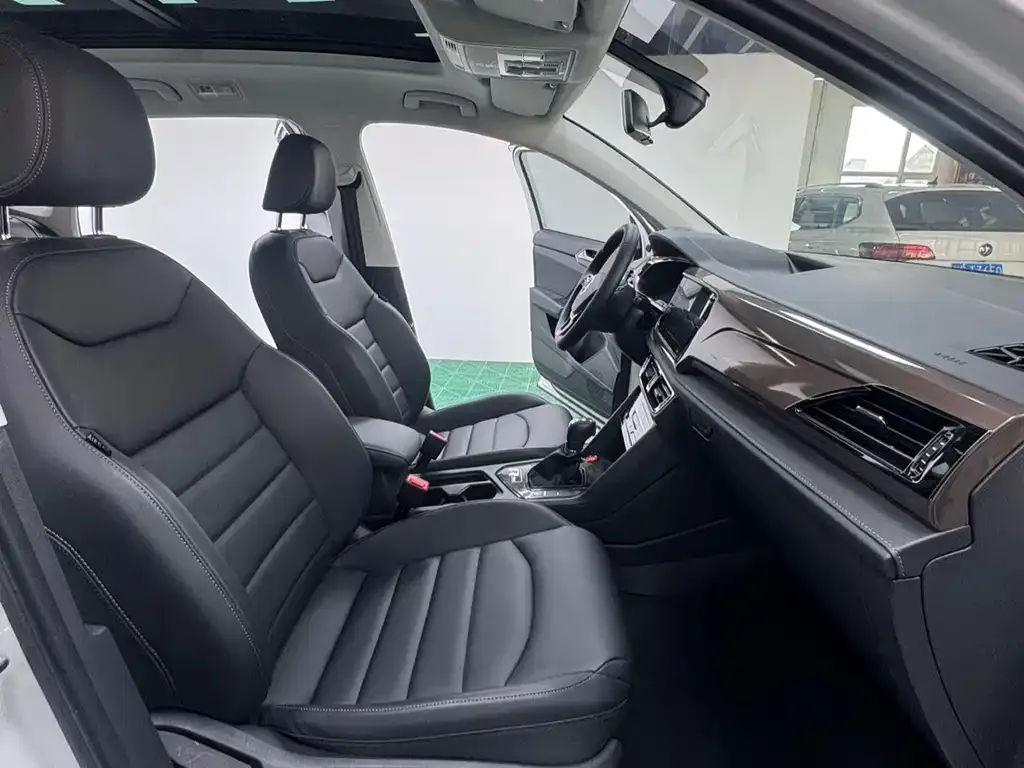 Volkswagen Tharu 2021 из CN, фото 3