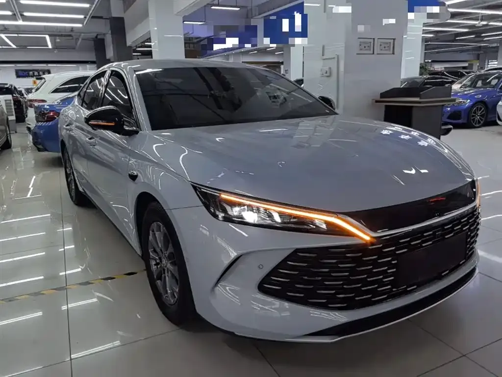 BYD Qin L — фото 9