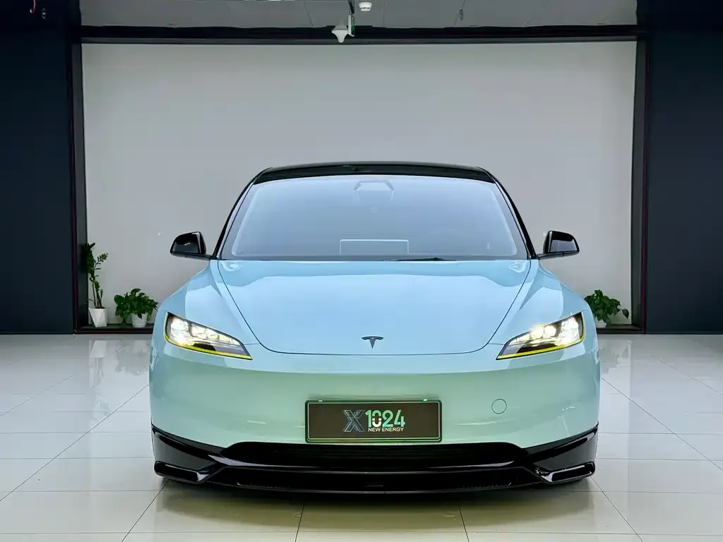 Tesla Model 3 2024 из CN, фото 2