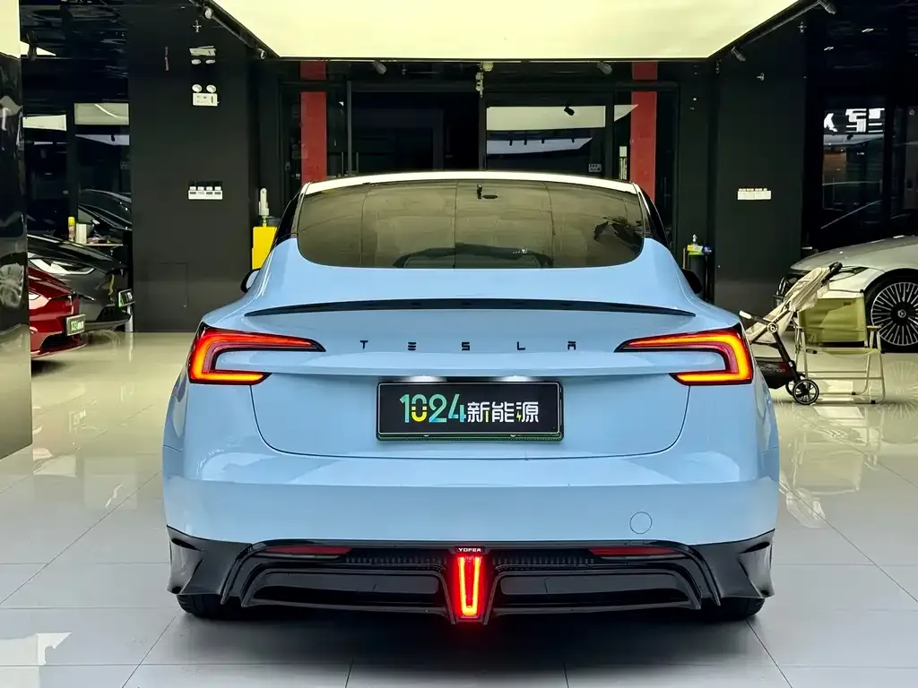 Tesla Model 3 2024 из CN, фото 3