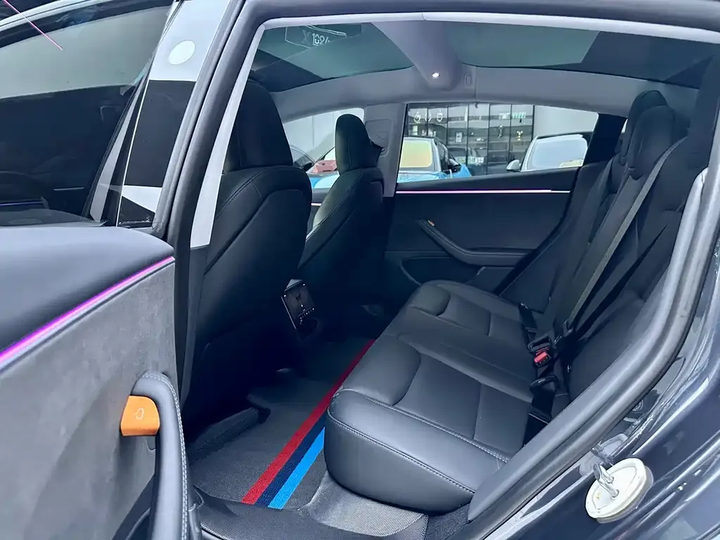 Tesla Model 3 2024 из CN, фото 9