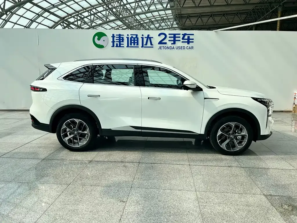 Changan CS75PLUS — фото 9
