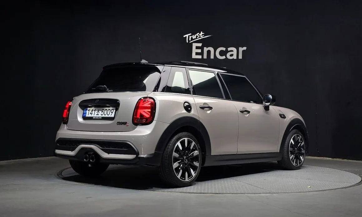 Mini Cooper 2023 из KR, фото 4