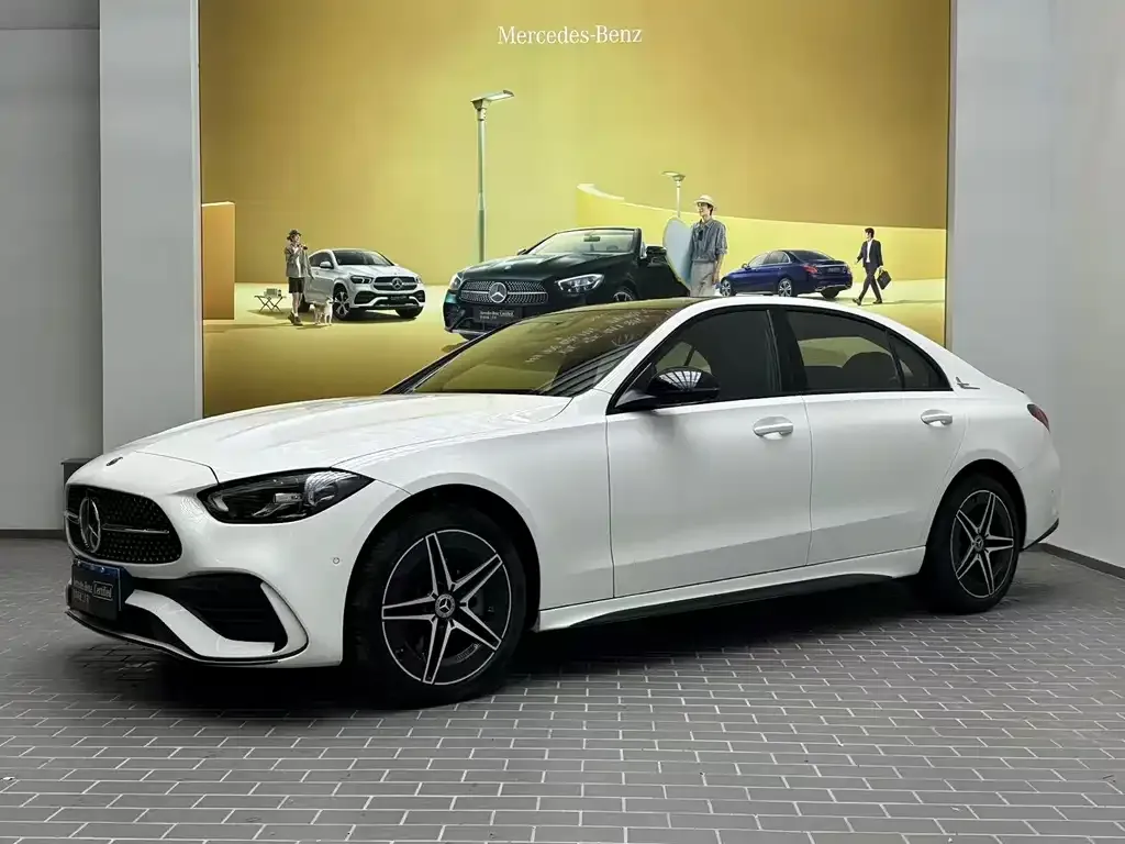 Mercedes-Benz C-Class — фото 1
