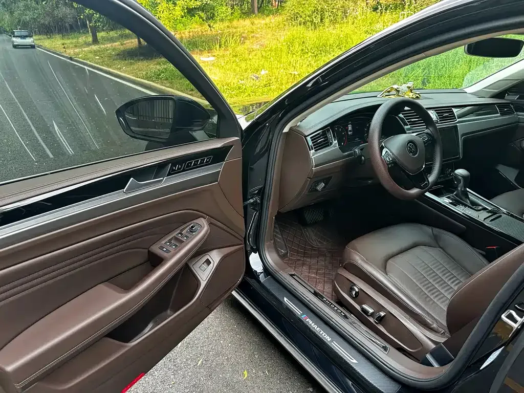 Volkswagen Phideon 2021 из CN, фото 7