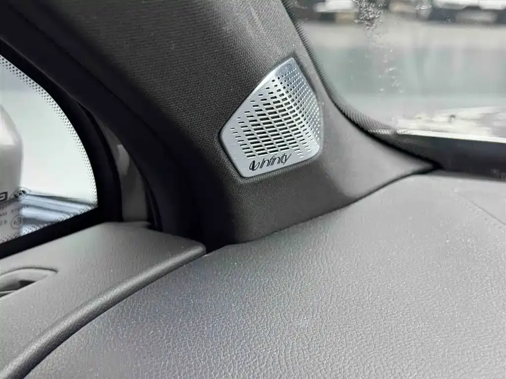 Geely Galaxy L7 — фото 8