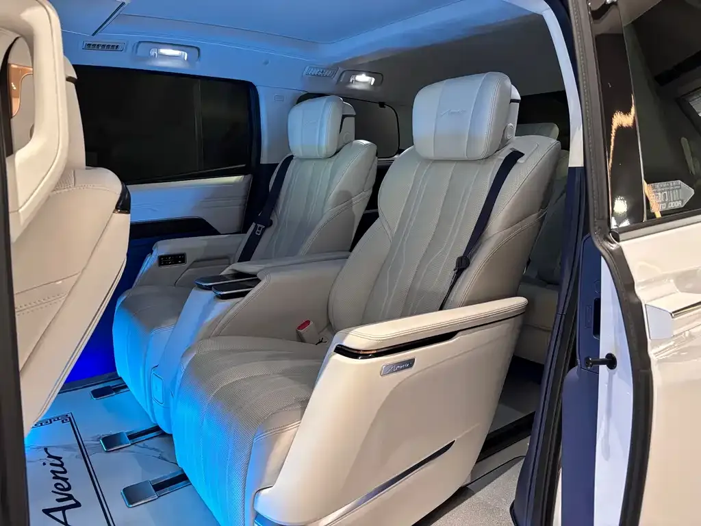 Buick Century 2023 из CN, фото 3