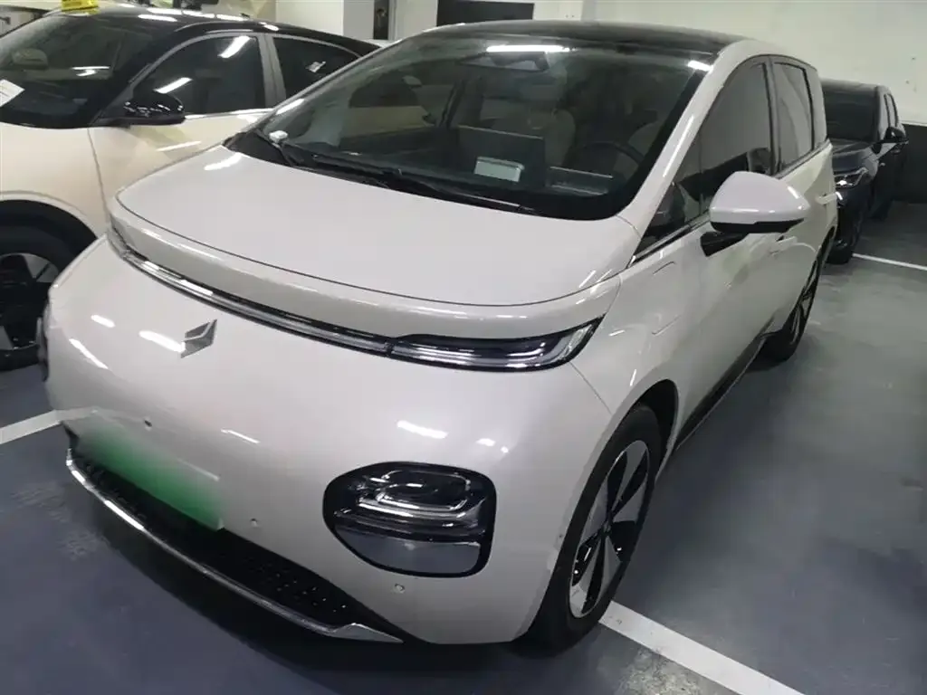 Baojun Yunduo — фото 1