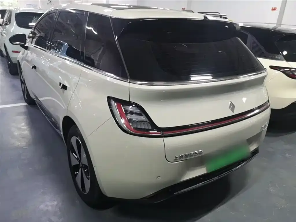Baojun Yunduo — фото 10