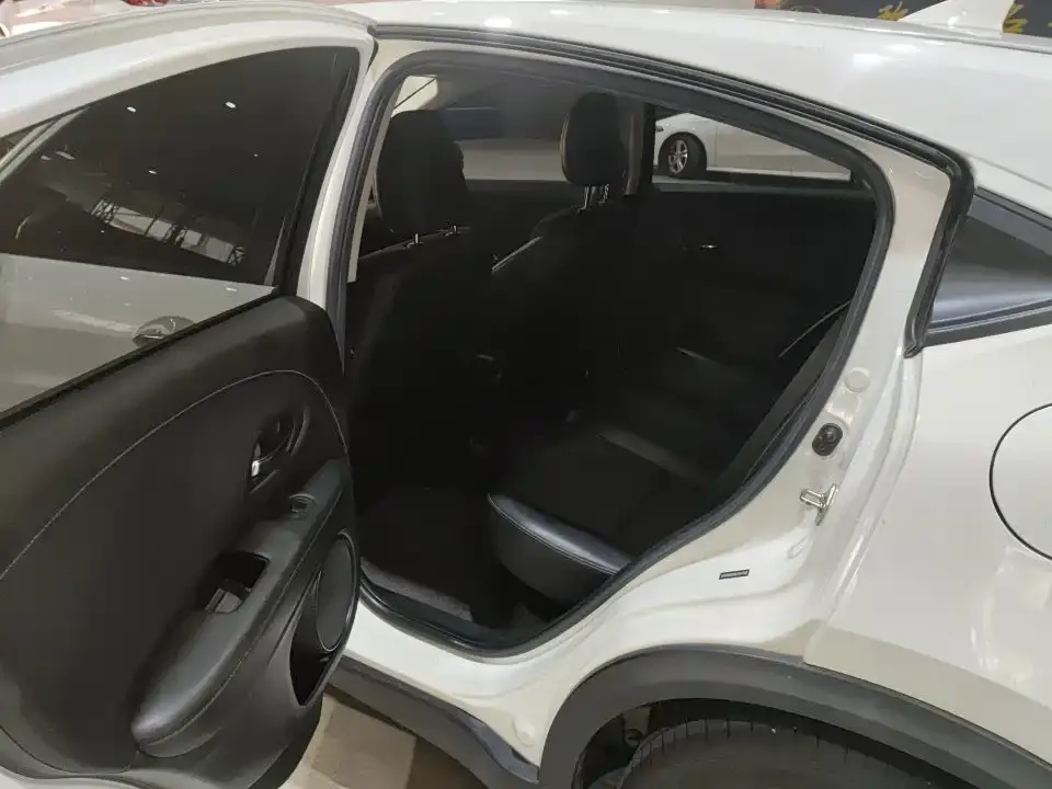 Honda Vezel 2021 из CN, фото 9