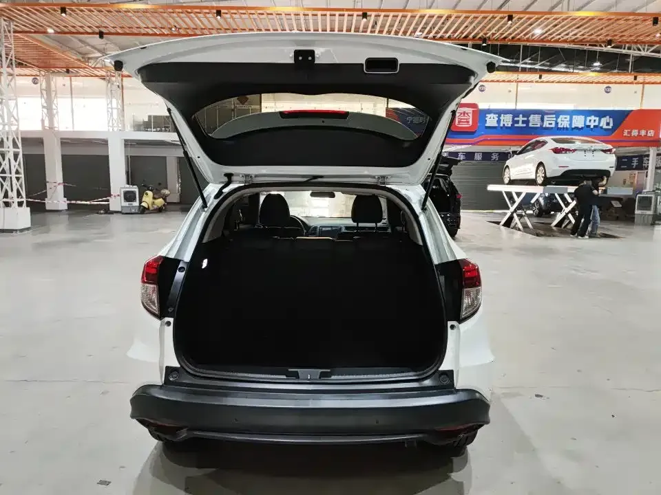 Honda Vezel 2021 из CN, фото 3