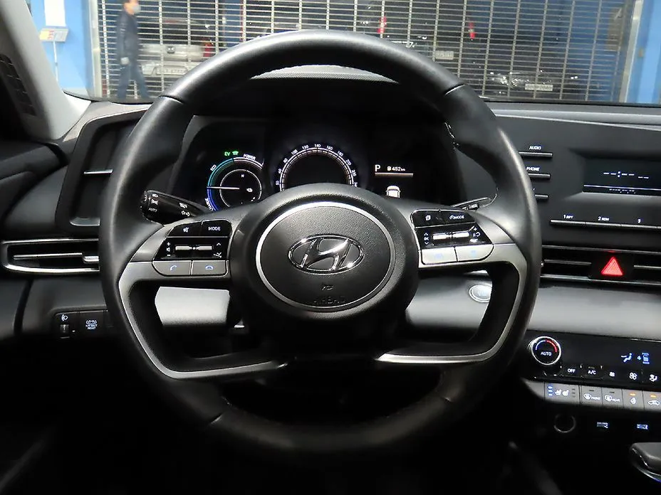 Hyundai AVANTE 2021 из KR, фото 6