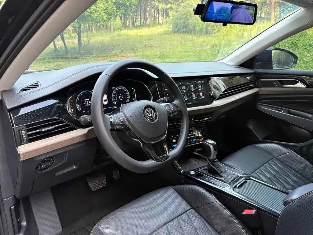 Volkswagen Passat — фото 5