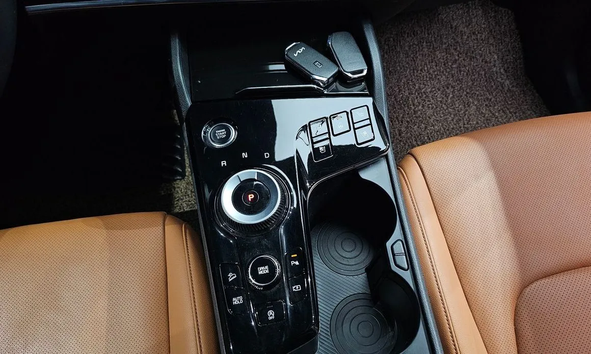 Kia Sportage — фото 8