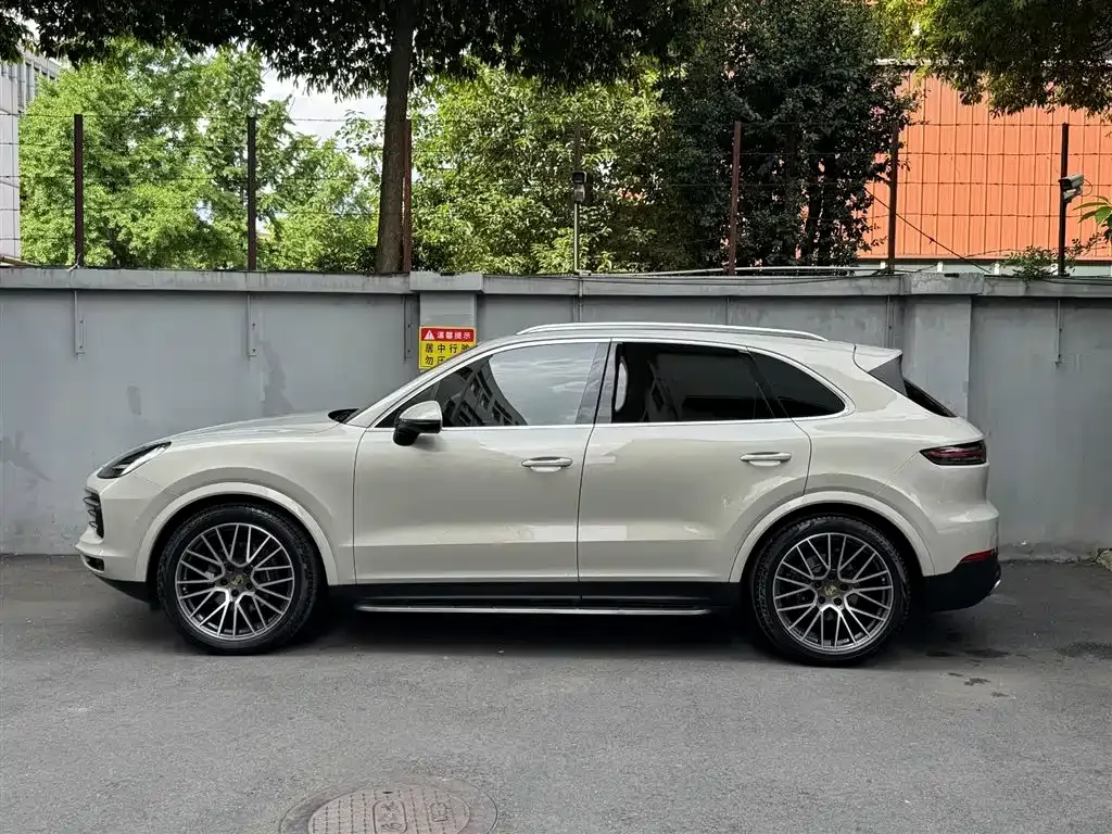 Porsche Cayenne — фото 9