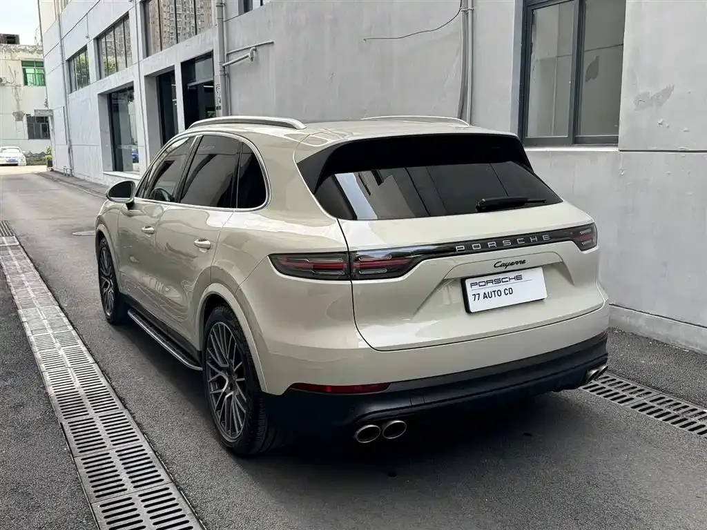 Porsche Cayenne — фото 3