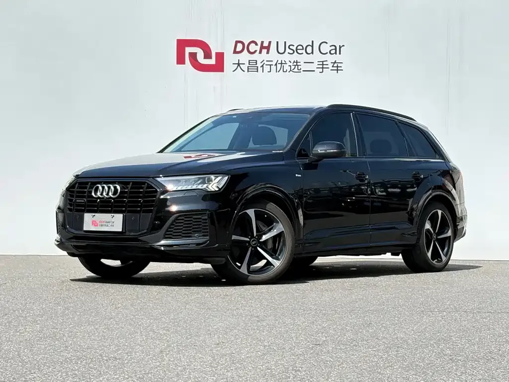 Audi Q7 — фото 1