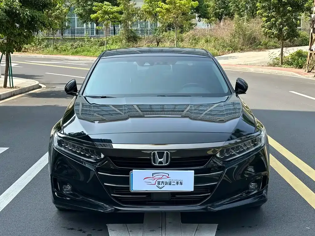 Honda Accord — фото 7