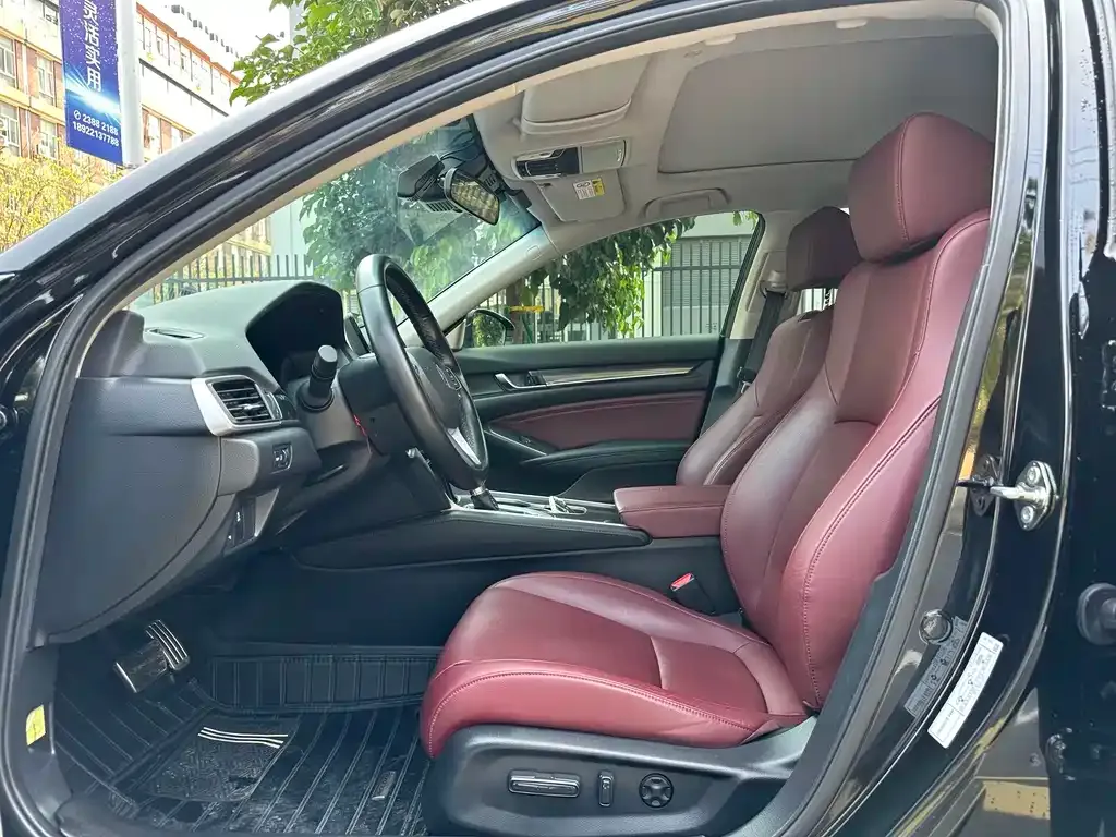 Honda Accord — фото 4