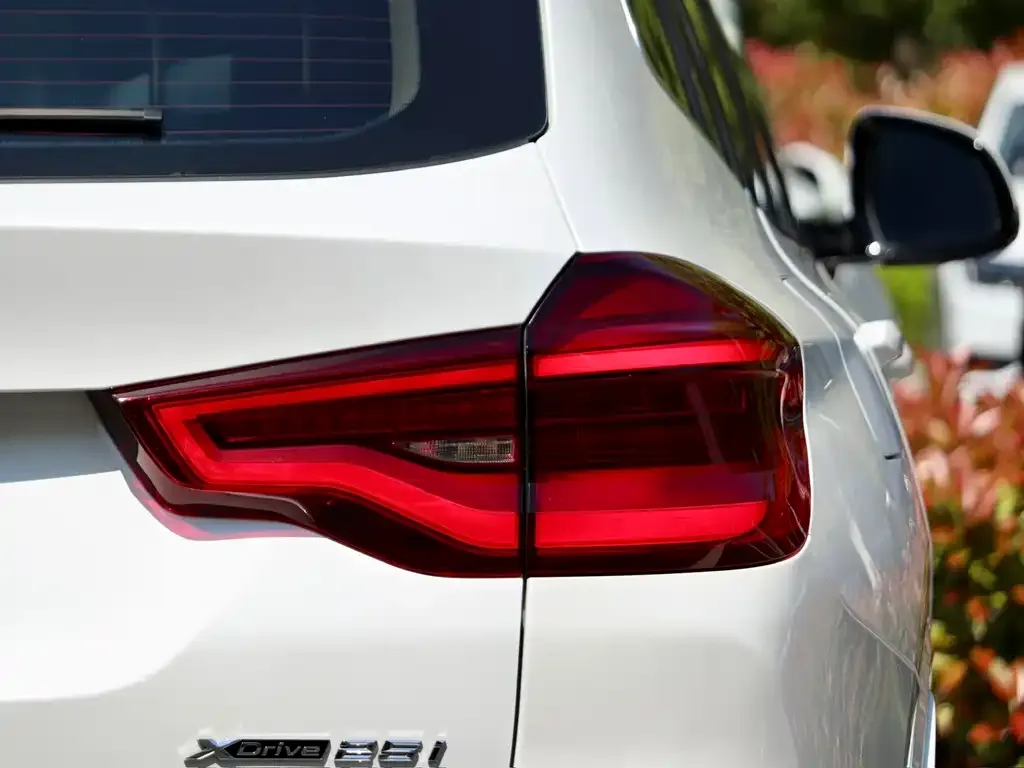 BMW X3 — фото 2