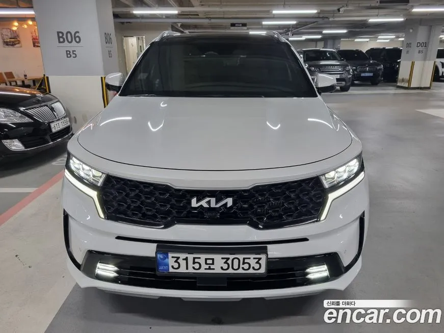 Kia Sorento — фото 1