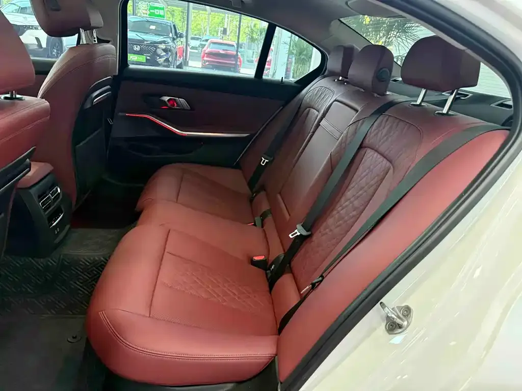 BMW 3 Series — фото 10