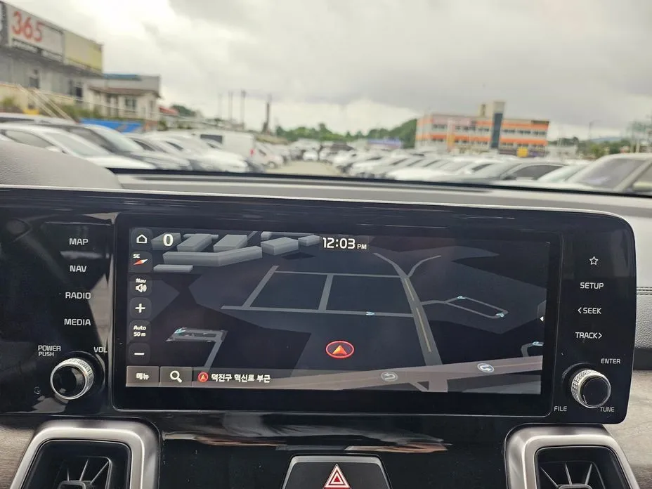 Kia Sorento — фото 6