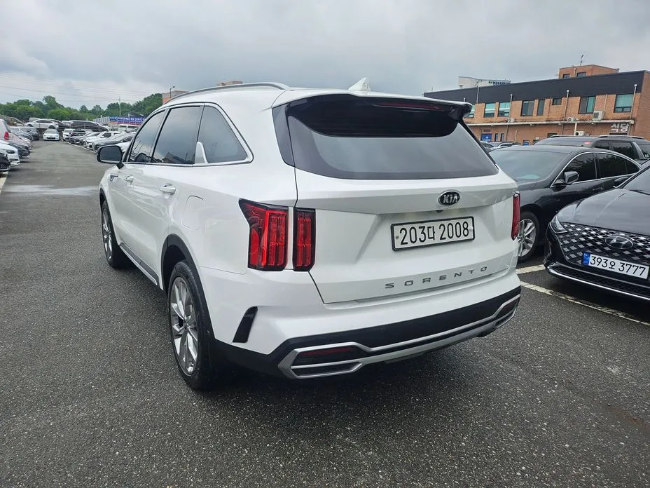 Kia Sorento — фото 5