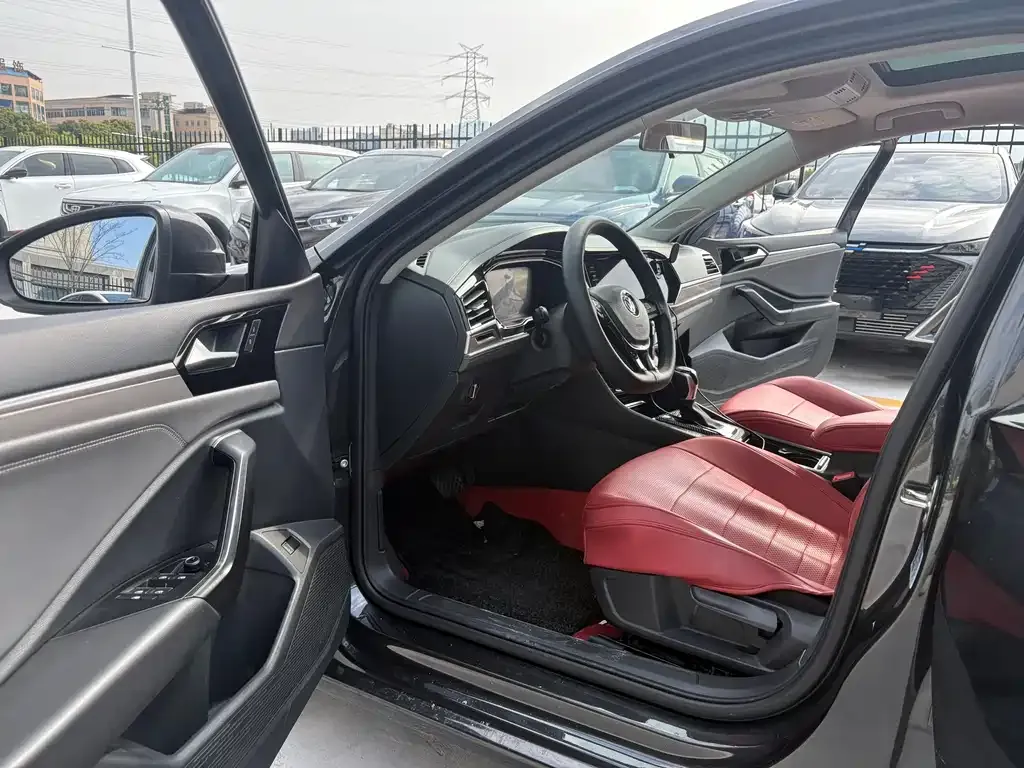 Volkswagen Sagitar 2021 из CN, фото 3