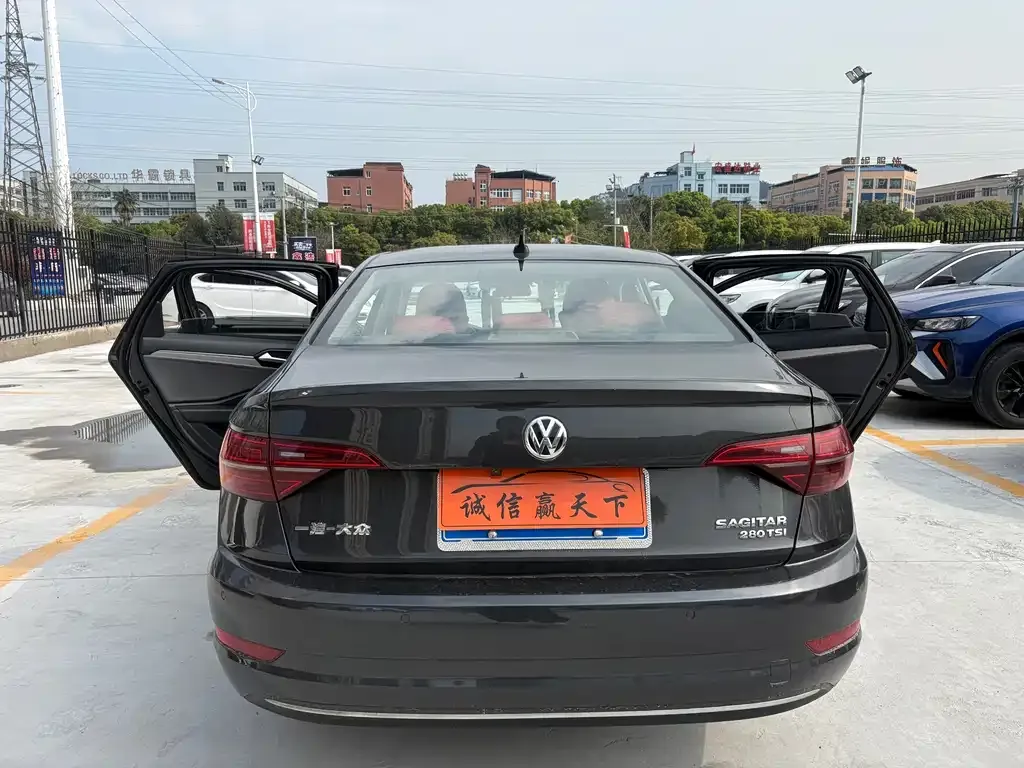 Volkswagen Sagitar 2021 из CN, фото 10