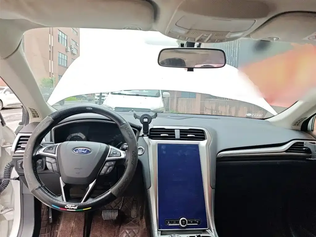 Ford Mondeo 2021 из CN, фото 4