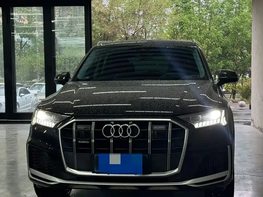 Audi Q7 — фото 5