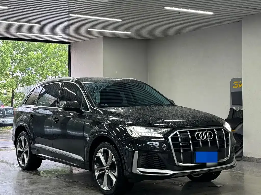 Audi Q7 — фото 7