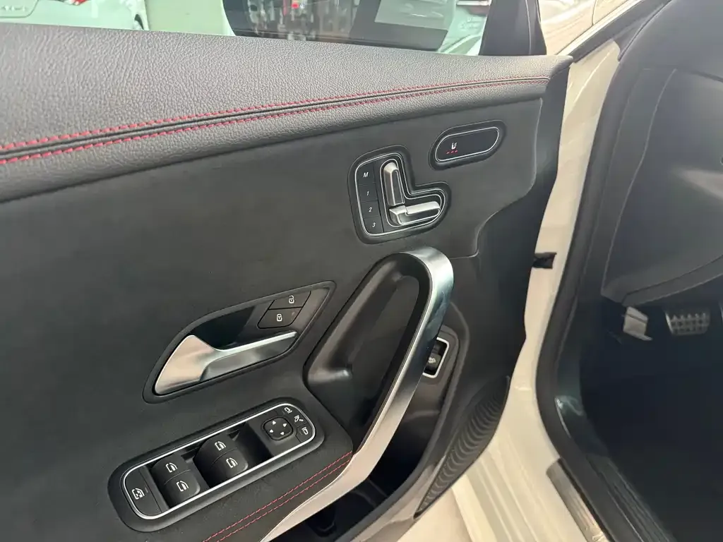 Mercedes-Benz CLA (Import) 2024 из CN, фото 9