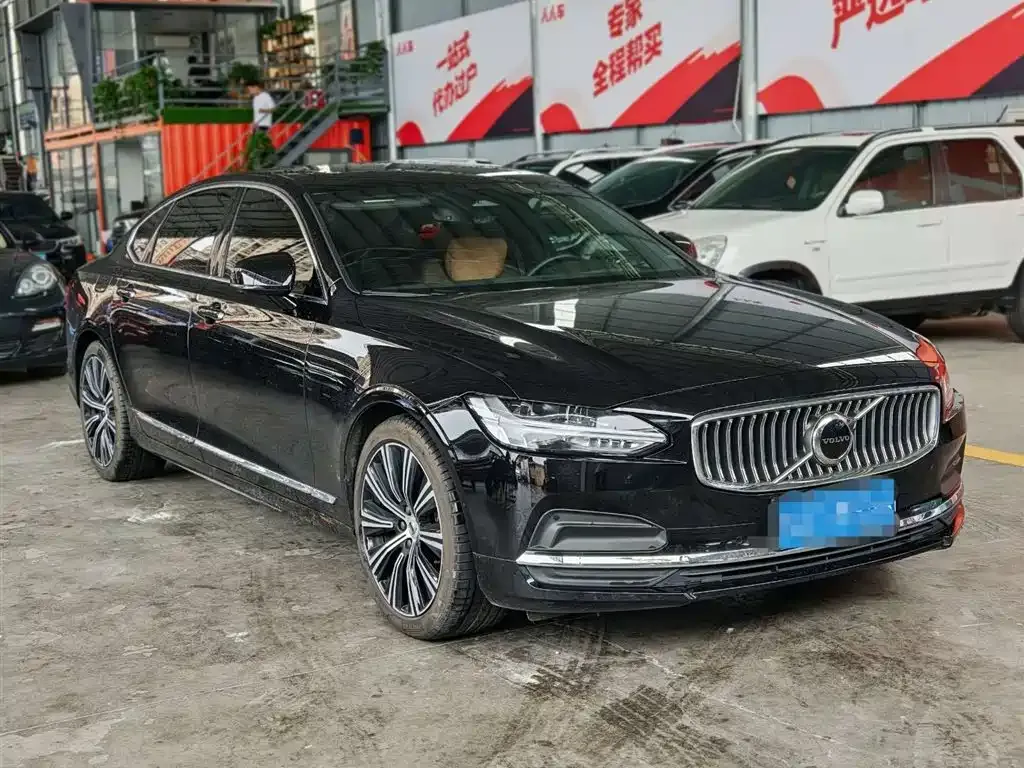 Volvo S90 — фото 9