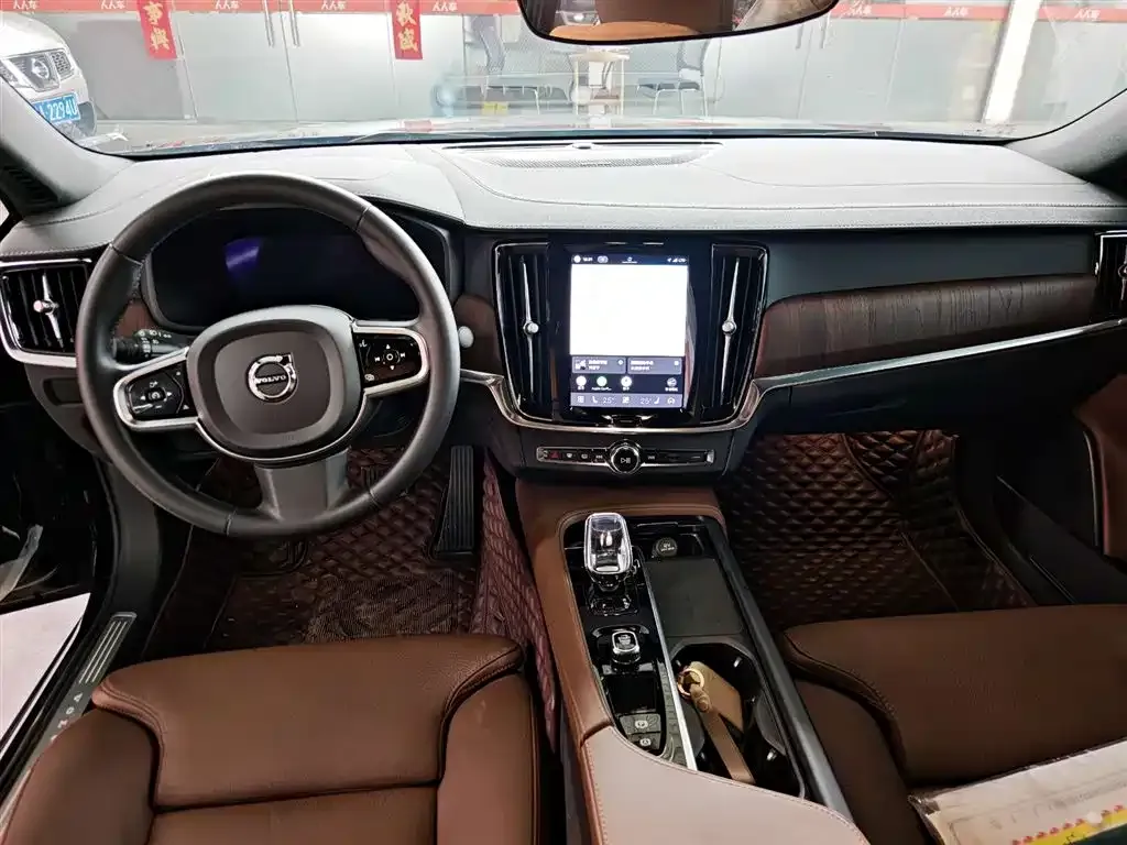 Volvo S90 — фото 7